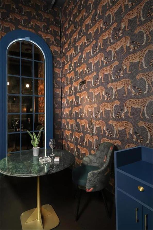 酒吧用餐厅墙面手绘壁画设计