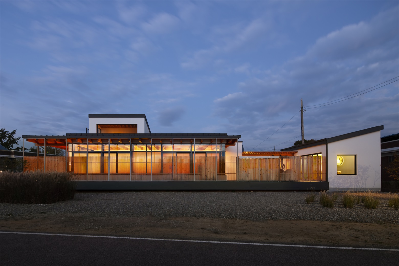 木制建筑的现代性河边新型乡村住宅设计 - 戈者设计 | 戈者设计