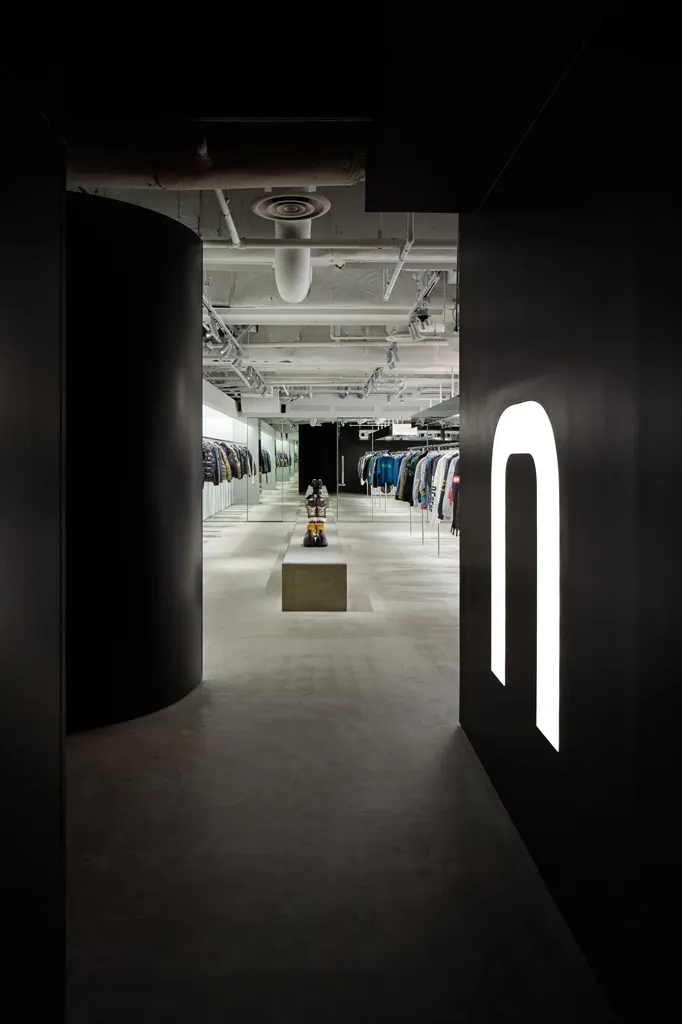 潮牌服装店设计