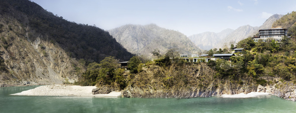 循古筑境枕山望河喜马拉雅山地度假民宿设计